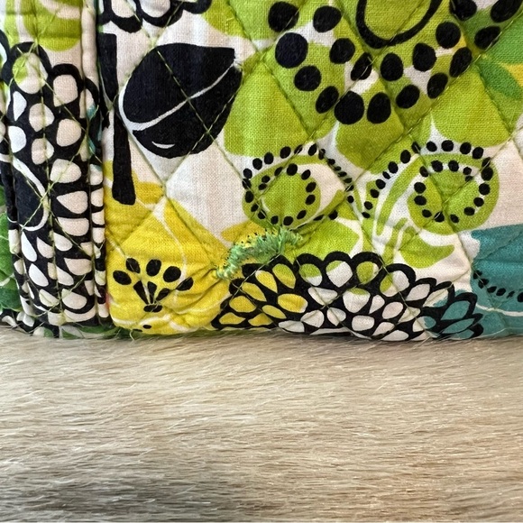 VERA BRADLEY Limes Up 2012 Large Toggle Tote 2 Handles Y2K Yellow Green Floral - Picture 6 of 16